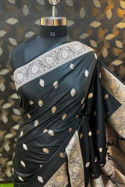 Designer Saree Manufacturers in Varanasi