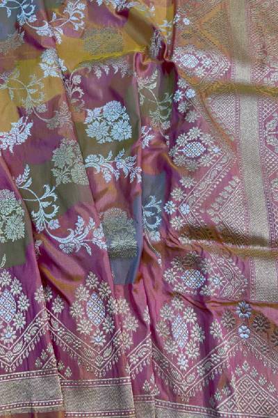 Baby Pink Pure Katan Rungkaat Banarasi Handloom Saree in Varanasi