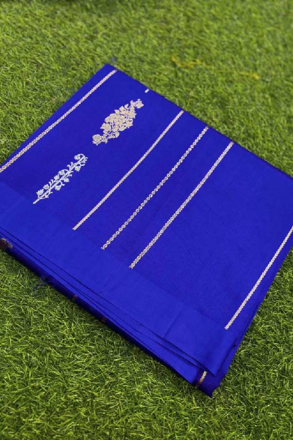 Dark Blue Pure Raw Mango Banarasi Handloom Saree in Varanasi