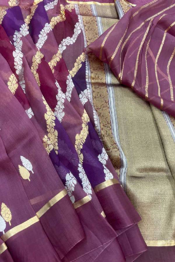 Dark Onion Pink Kora Katan Rungkaat Banarasi Handloom Saree in Varanasi