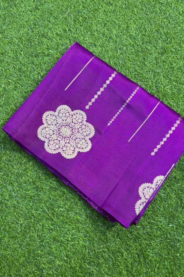 Dark Rani Pink Shade Pure Raw Mango Banarasi Handloom saree in Varanasi