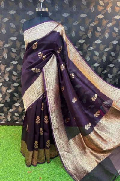 Dark Wine Pure Kora Kadhiyal Boota Banarasi Handloom Saree in Varanasi
