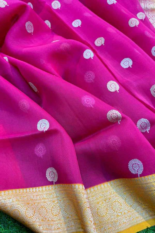 Exclusive Rani Pink Pure Kora Katan Kadhiyal Handloom Banarasi Saree in Varanasi