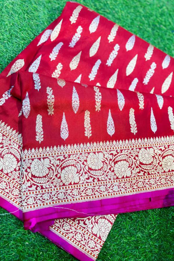 Exclusive Red Pure Katan Leaf Boota Banarasi Handloom Saree in Varanasi