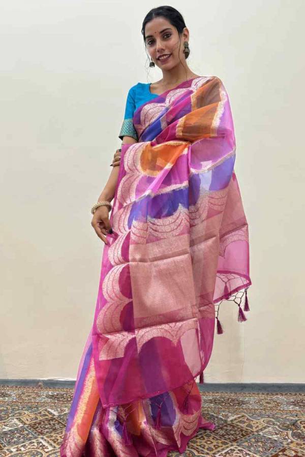 Kora Rungkaat Banarasi Handloom Saree for Weddings in Varanasi
