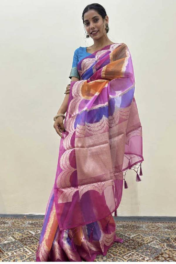 Kora Rungkaat Banarasi Handloom Saree in Varanasi