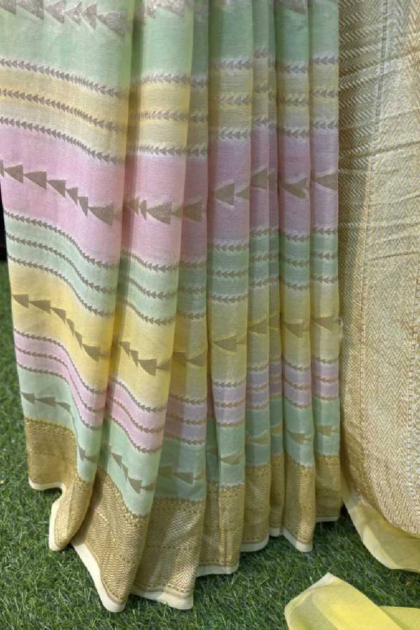 Lemon Yellow Pure Khaddi Georgette Rungkaat Banarasi Handloom Saree in Varanasi