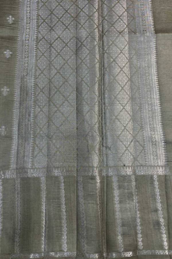 Light Gray Pure Raw Mango Banarasi Handloom Saree in Varanasi