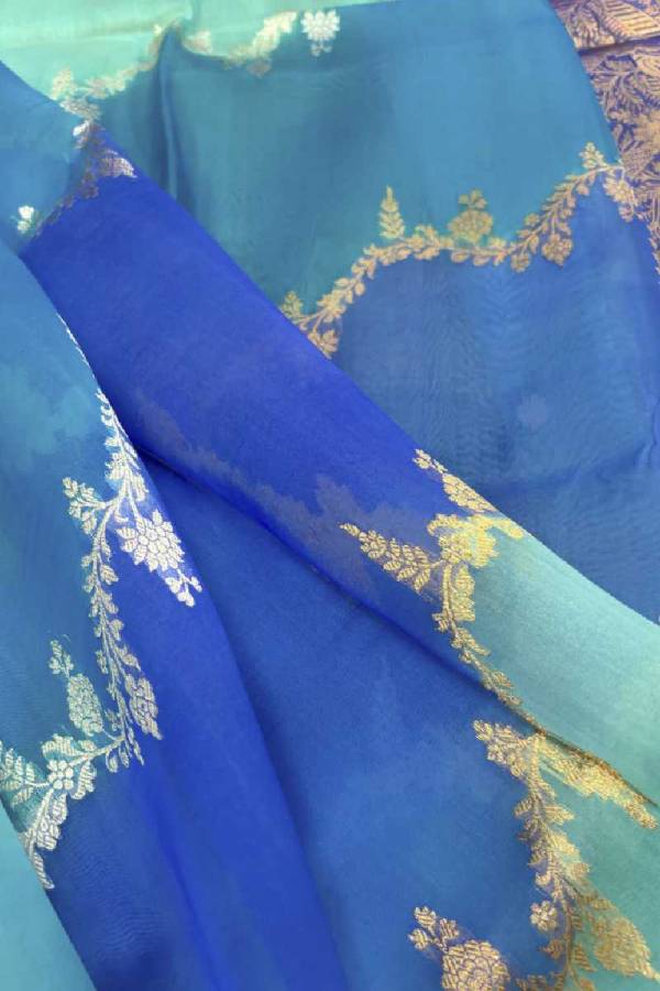 Light Sky Blue Kora Katan Rungkaat Banarasi Handloom Saree in Varanasi