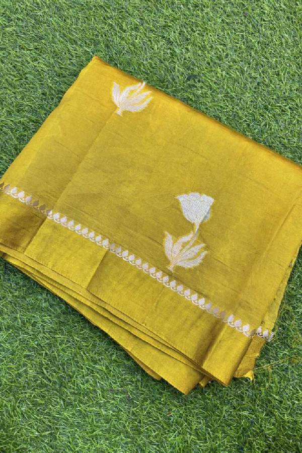 Mustard Yellow Raw Mango Banarasi Handloom Saree in Varanasi
