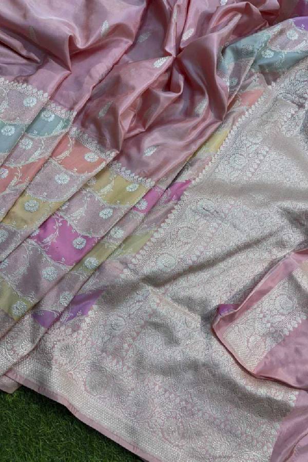 Onion Light Pink Pure Katan Rungkaat Banarasi Handloom Saree in Varanasi
