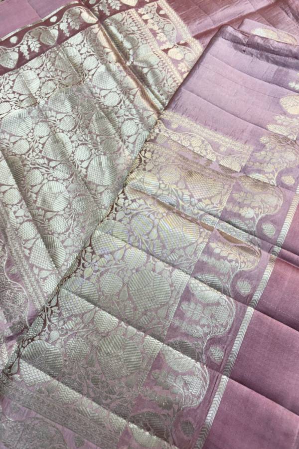 Peach Pure Raw Mango Banarasi Handloom Saree in Varanasi