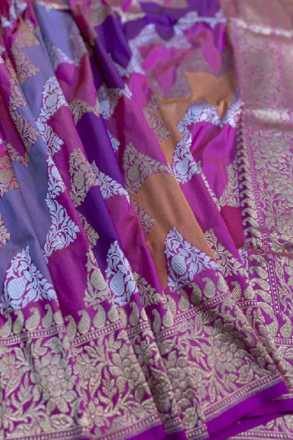 Pink-Rungkaat Katan Banarasi Handloom Saree in Varanasi