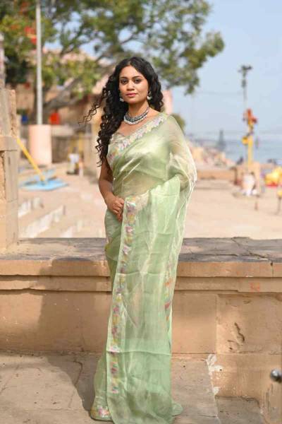 Pista Green Pure Kora Tissue Banaras Handloom Saree in Varanasi