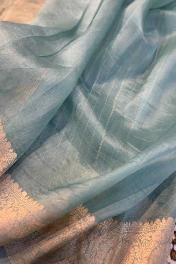 Powder Blue Pure Kora Kadhiyal Banaras Handloom Saree in Varanasi