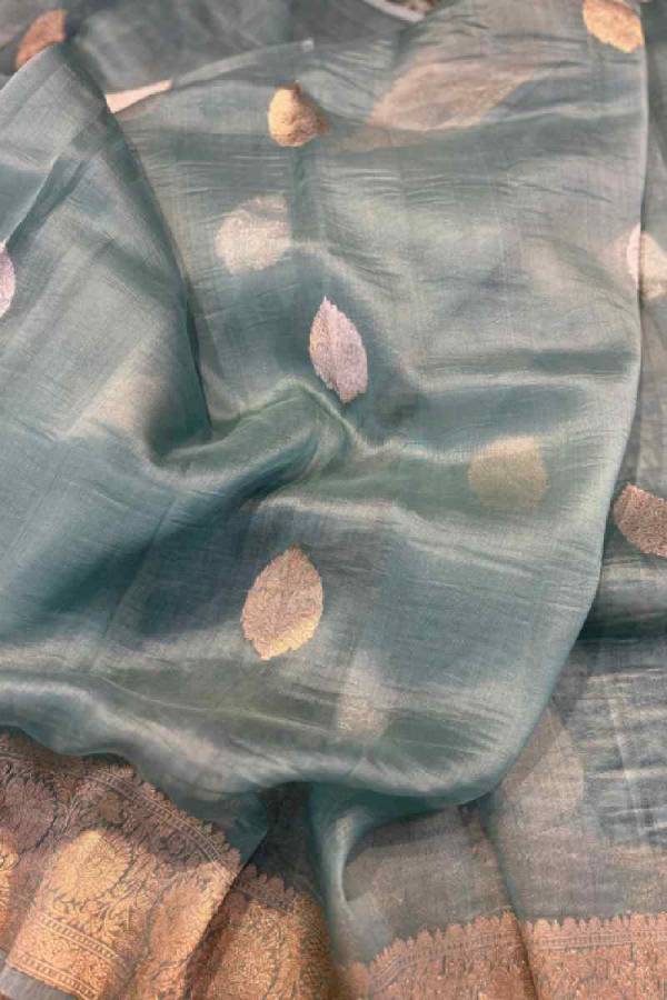 Powder Blue Pure Kora Kadhiyal Banaras Handloom Saree in Varanasi