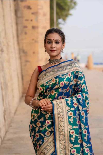 Pure Katan Jangla Menakari Cutwork Alfi Banarasi Handloom Saree in Varanasi