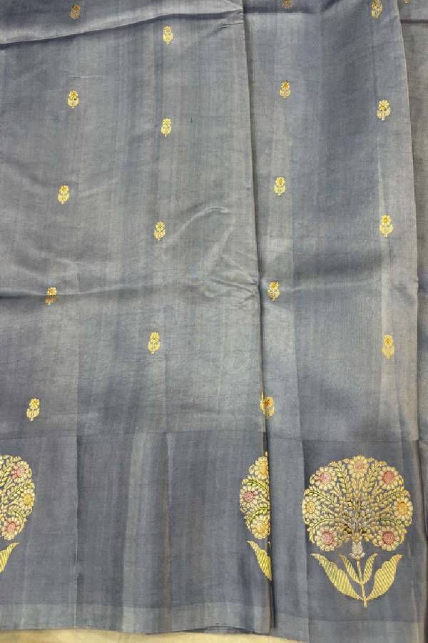 Pure Katan Light Weight Raw Mango Banarasi Handloom Saree in Varanasi
