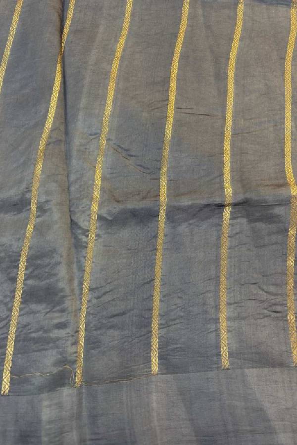 Pure Katan Light Weight Raw Mango Banarasi Handloom Saree in Varanasi