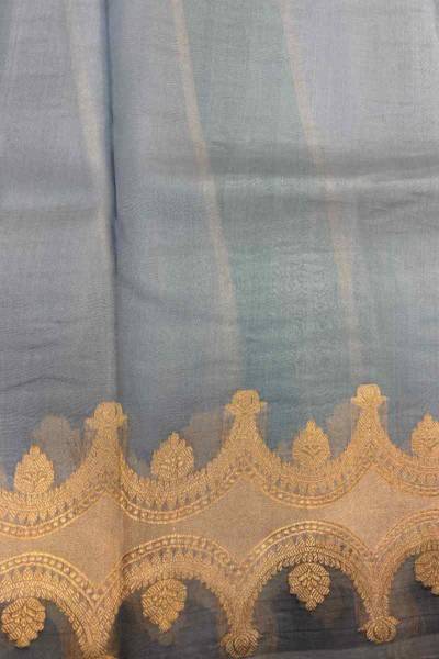 Pure Kora Rungkaat Banarasi Handloom Saree Traditional And Stylish in Varanasi
