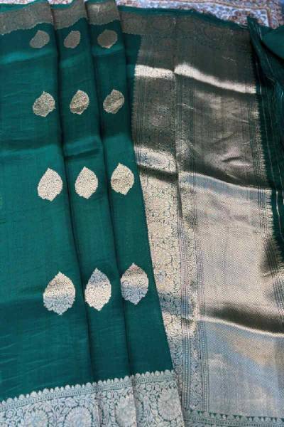 Rama Green Pure Kora Katan Kadhiyal Banaras Handloom Saree in Varanasi