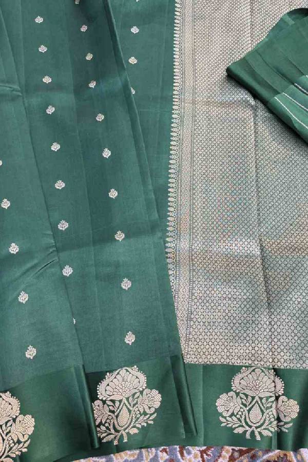 Rama Green Raw Mango Banarasi Handloom Saree in Varanasi