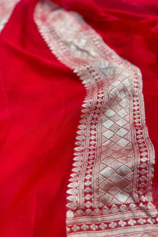 Red Pure Khaddi Georgette Leaf with Flowers Banarasi Handloom Saree in Varanasi