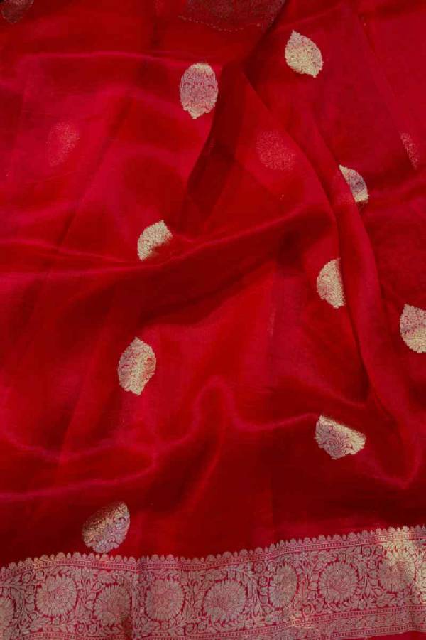 Red Pure Kora Kadhiyal Banaras Handloom Saree in Varanasi