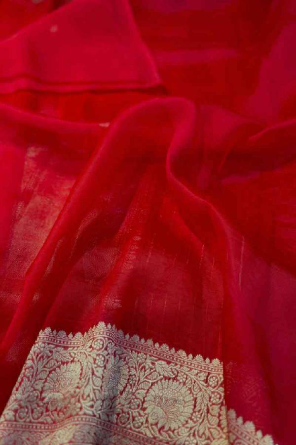 Red Pure Kora Kadhiyal Banaras Handloom Saree in Varanasi
