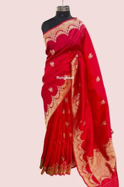 Red Pure Raw Mango With Scallop Border Banarasi Handloom Sareee in Varanasi