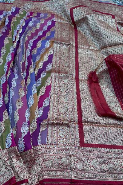 Rungkaat Katan Kadhiyal Banarasi Handloom Saree in Varanasi