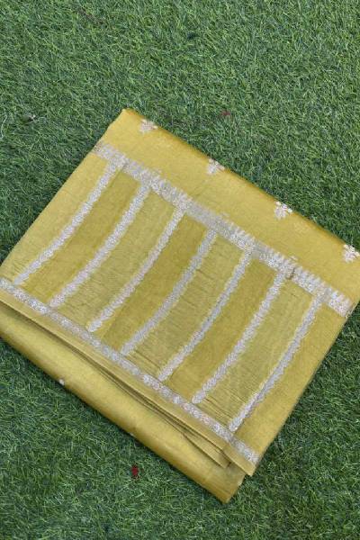 Yellow Pure Raw Mango Banarasi Handloom Saree in Varanasi